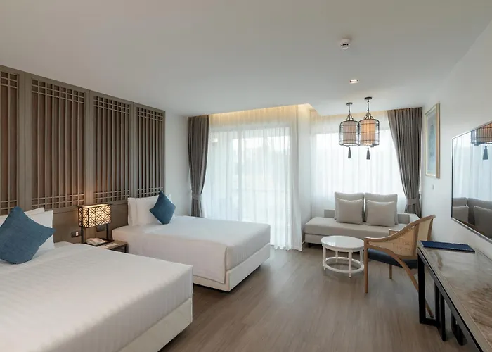 Bella Nara Phuket Naiyang Beach